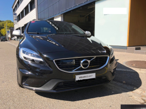 VOLVO V40 R06